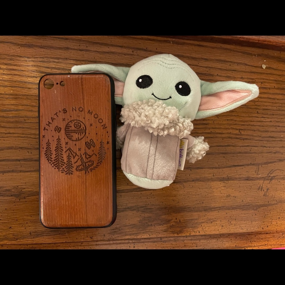 Handmade real-wood Star Wars case for iPhone 8